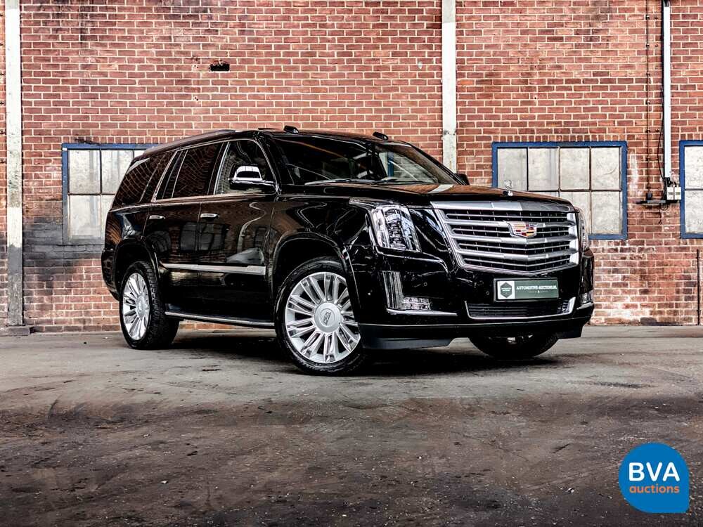 Cadillac-Eskalade 6.2 V8 Platinum 8-Personen 426 PS 2018, J-730-HK.