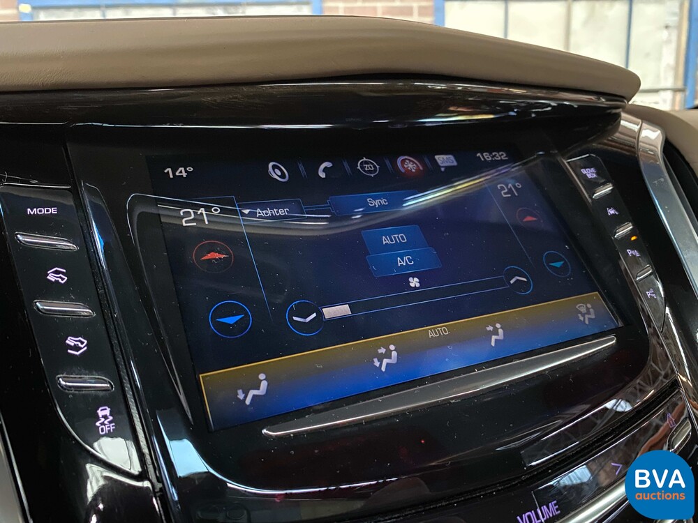 Cadillac-Eskalade 6.2 V8 Platinum 8-Personen 426 PS 2018, J-730-HK.