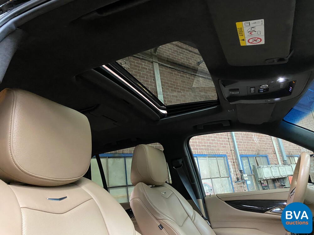 Cadillac-Eskalade 6.2 V8 Platinum 8-Personen 426 PS 2018, J-730-HK.