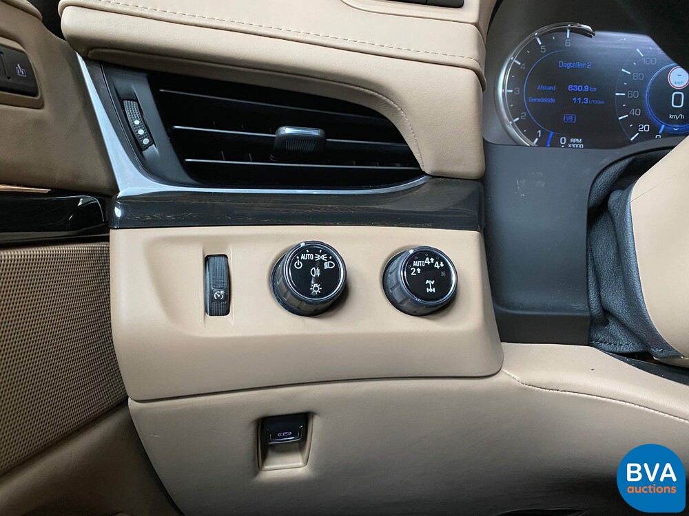 Cadillac-Eskalade 6.2 V8 Platinum 8-Personen 426 PS 2018, J-730-HK.