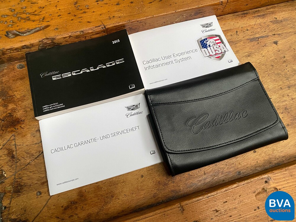 Cadillac-Eskalade 6.2 V8 Platinum 8-Personen 426 PS 2018, J-730-HK.