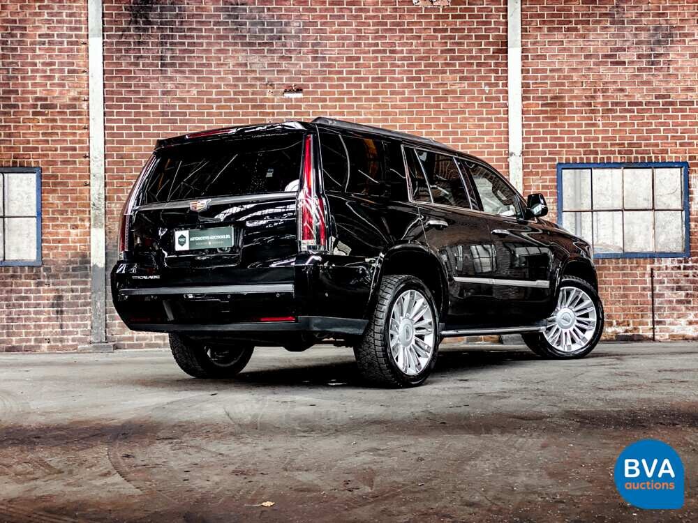Cadillac-Eskalade 6.2 V8 Platinum 8-Personen 426 PS 2018, J-730-HK.