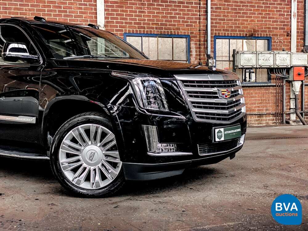 Cadillac-Eskalade 6.2 V8 Platinum 8-Personen 426 PS 2018, J-730-HK.