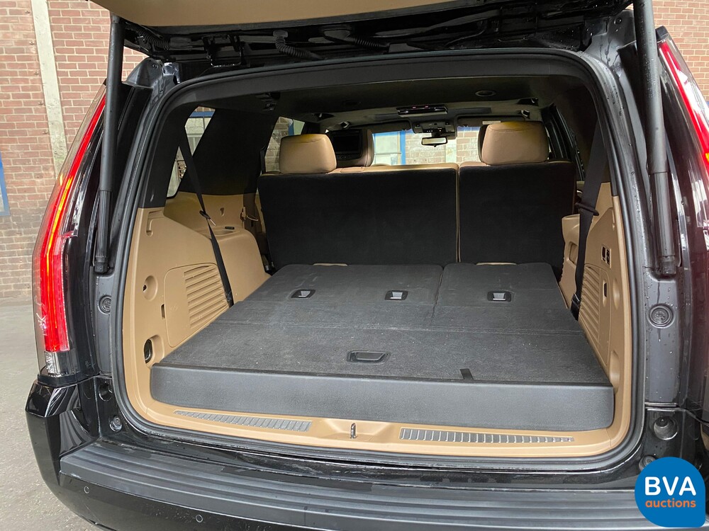 Cadillac-Eskalade 6.2 V8 Platinum 8-Personen 426 PS 2018, J-730-HK.