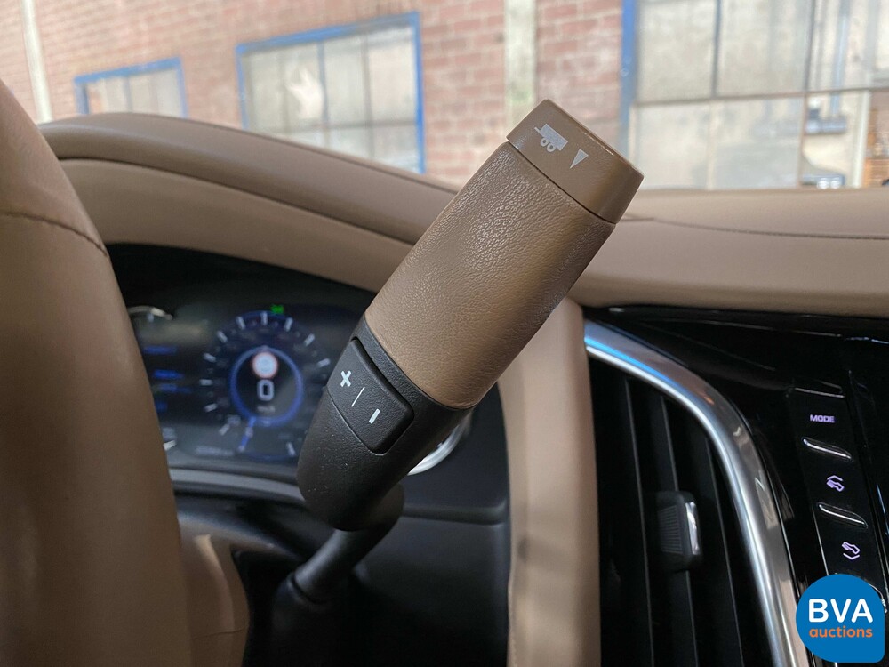 Cadillac-Eskalade 6.2 V8 Platinum 8-Personen 426 PS 2018, J-730-HK.