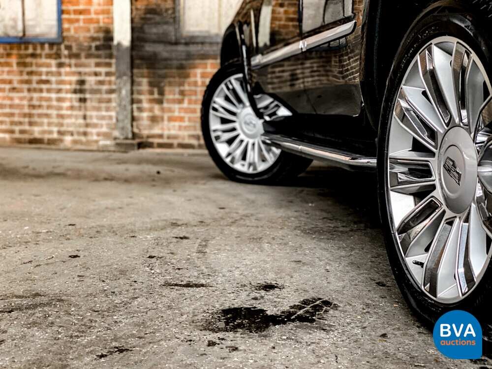 Cadillac-Eskalade 6.2 V8 Platinum 8-Personen 426 PS 2018, J-730-HK.
