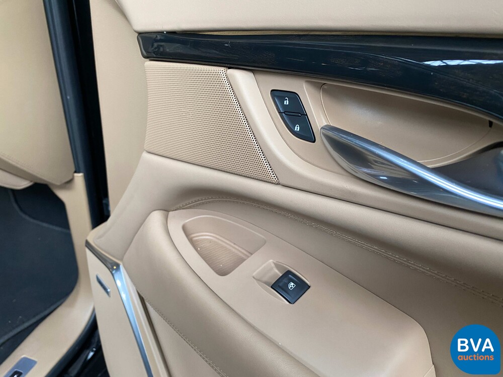 Cadillac-Eskalade 6.2 V8 Platinum 8-Personen 426 PS 2018, J-730-HK.