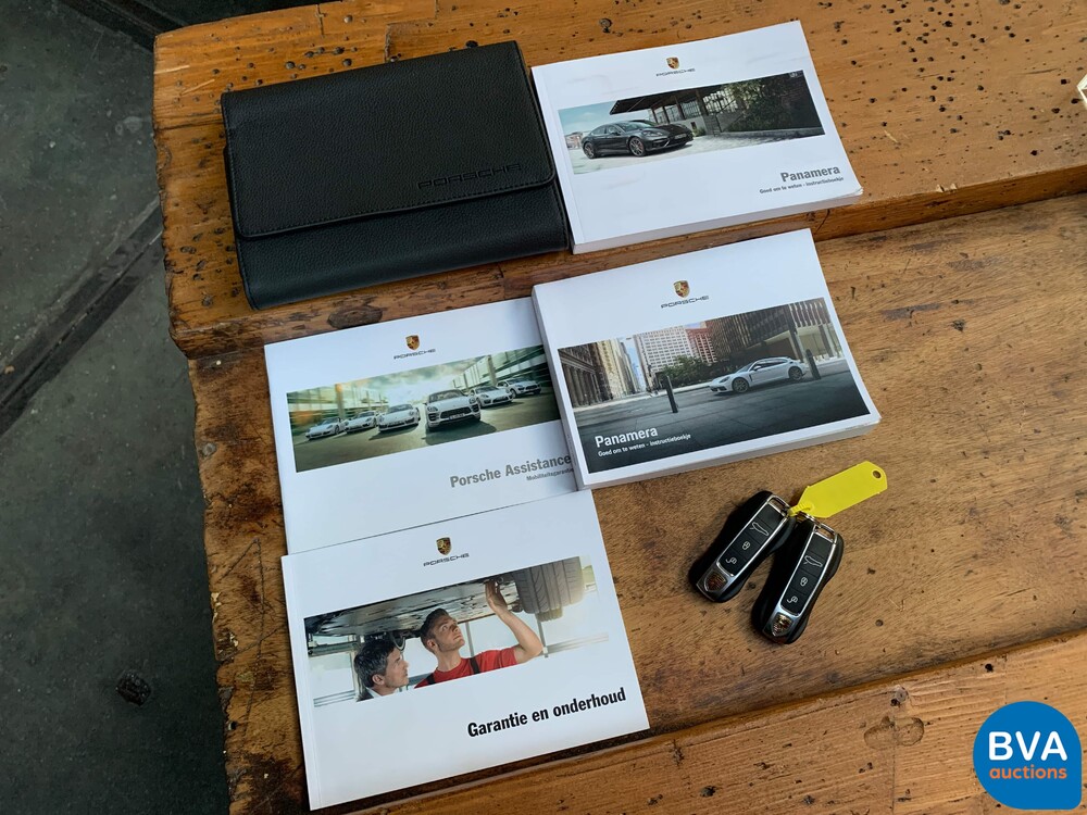 Porsche Panamera 4 E-Hybrid Executive (LWB) Sportchrono 462pk 2.9 V6 2017 -Org NL-, PG-784-J.