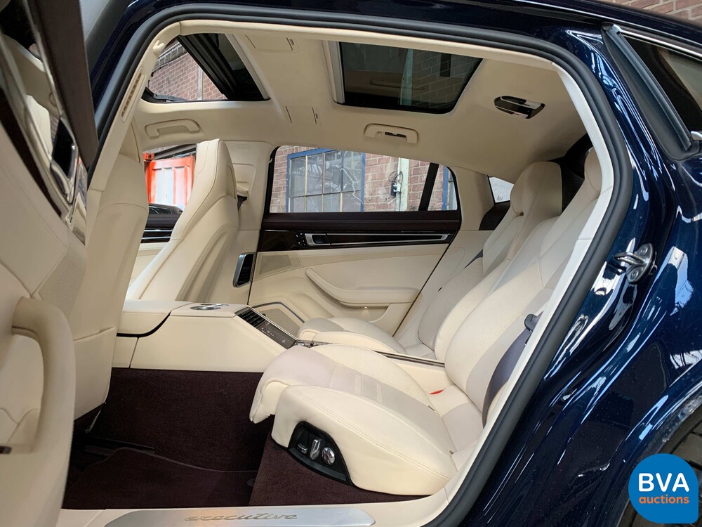 Porsche Panamera 4 E-Hybrid Executive (LWB) Sportchrono 462pk 2.9 V6 2017 -Org NL-, PG-784-J.