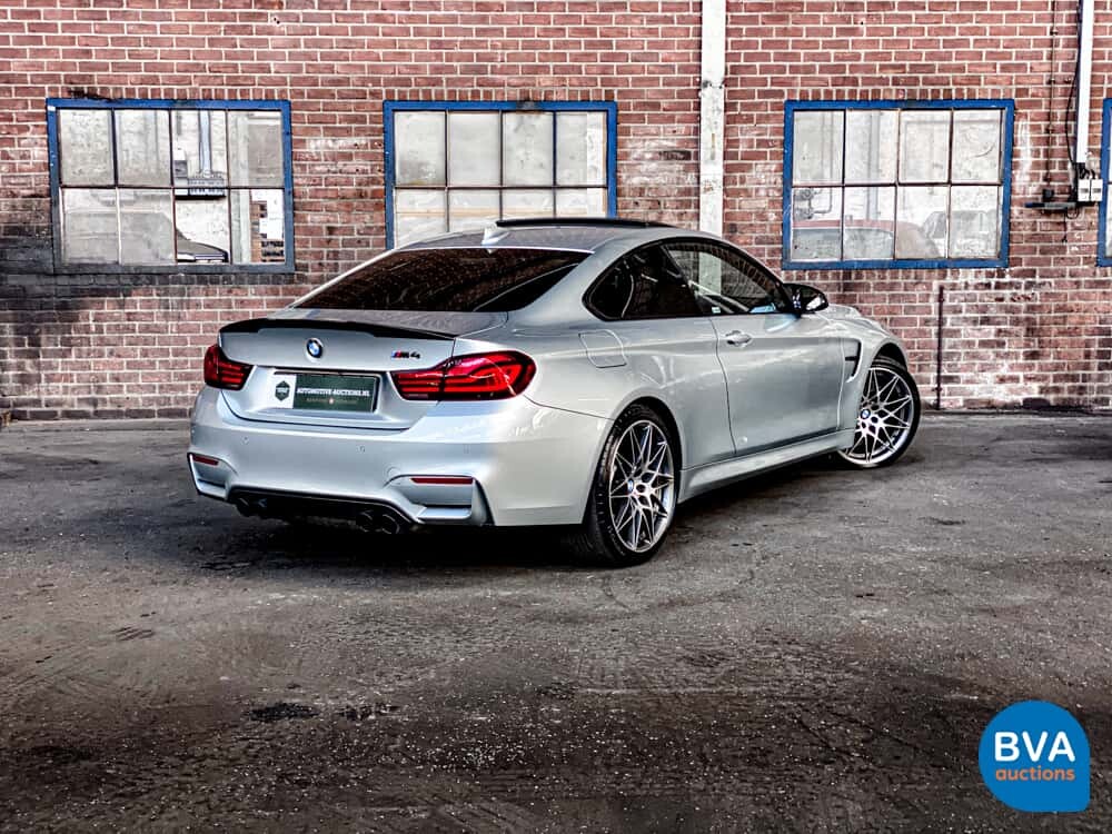 BMW M4 Coupé M-Sport 431 PS 4-Serie 2016.