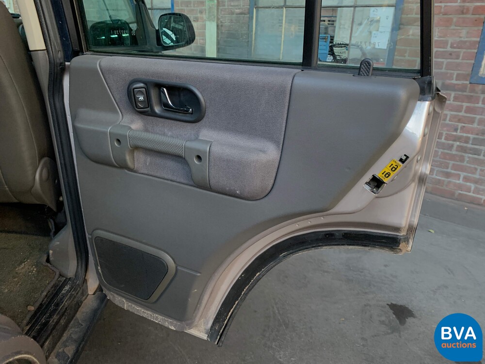 Land Rover Discovery TD5 2.5 137 PS 2001, K-077-NG.