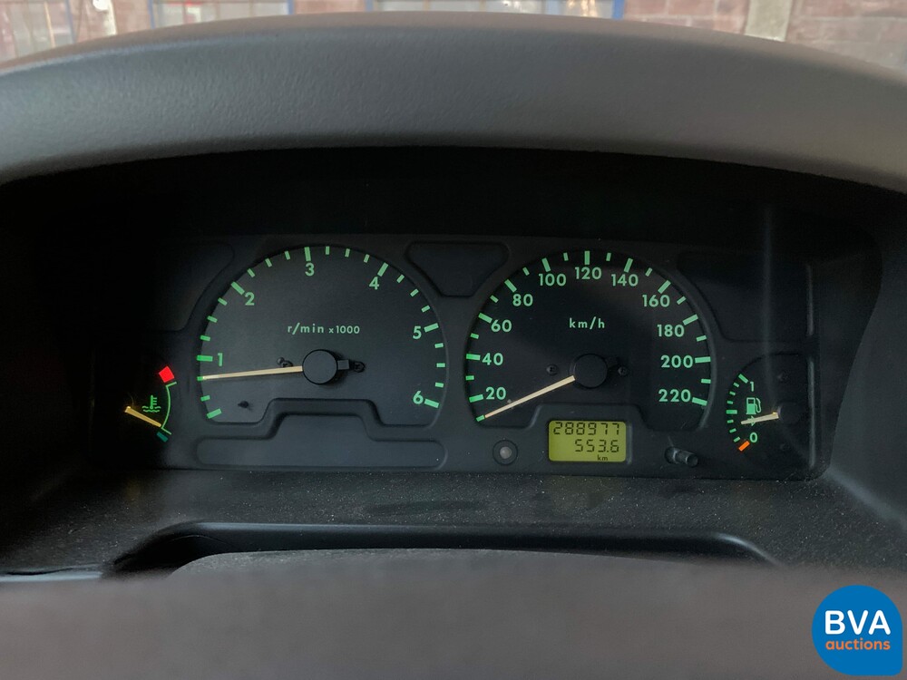 Land Rover Discovery TD5 2.5 137 PS 2001, K-077-NG.