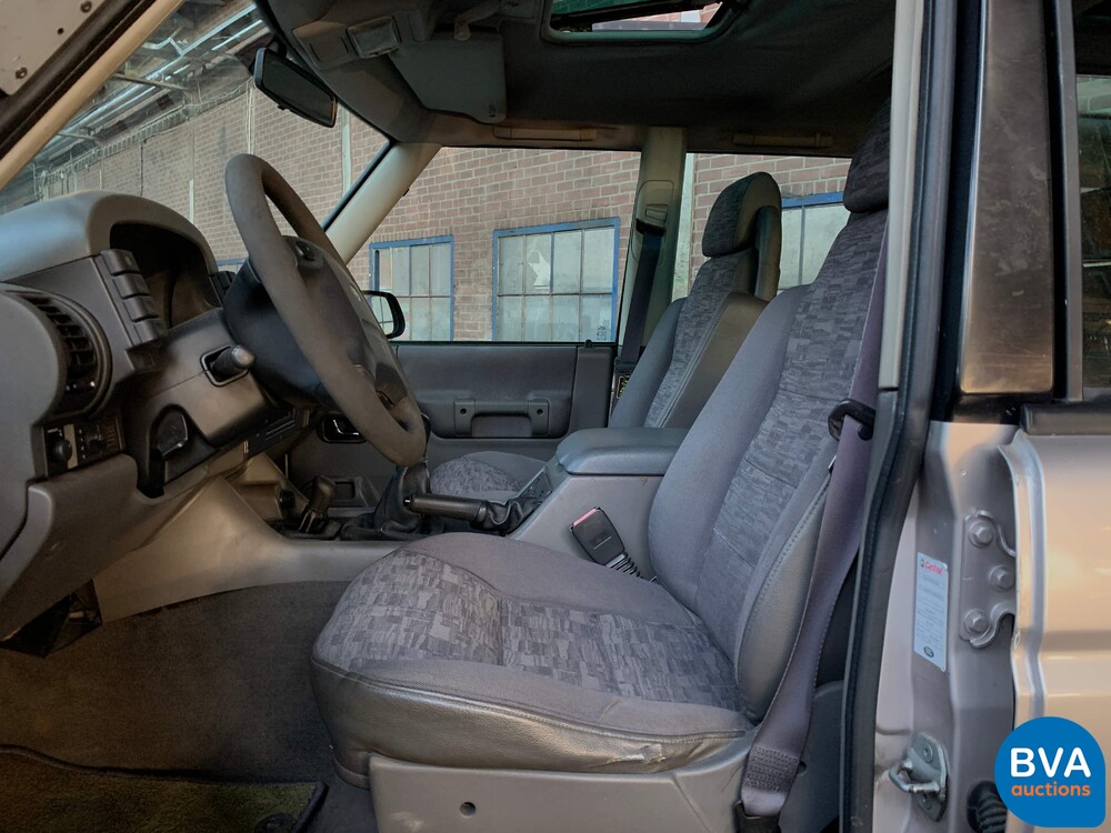 Land Rover Discovery TD5 2.5 137 PS 2001, K-077-NG.