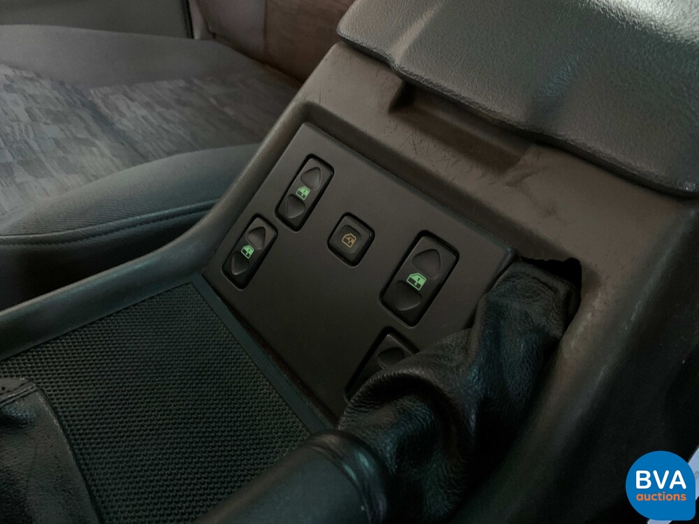 Land Rover Discovery TD5 2.5 137 PS 2001, K-077-NG.