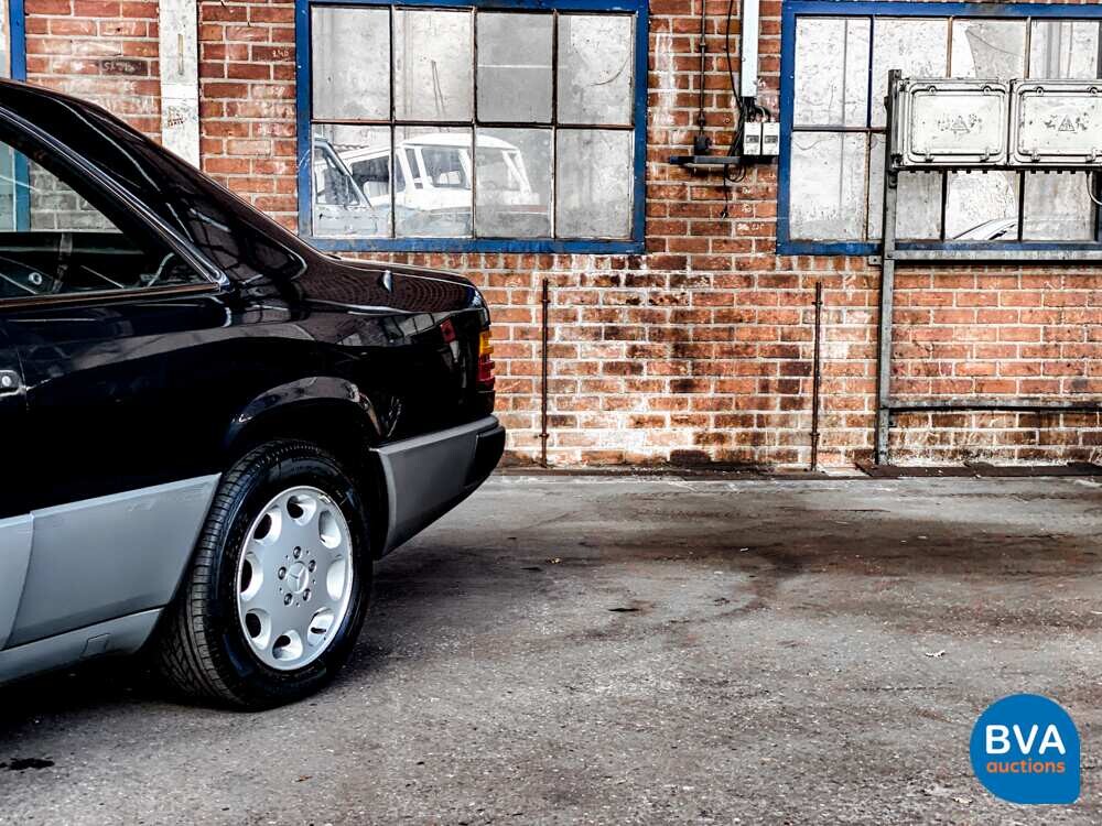 Mercedes-Benz 230 CE 136 PS 1988 -Org. NL-,TH-03-YS.