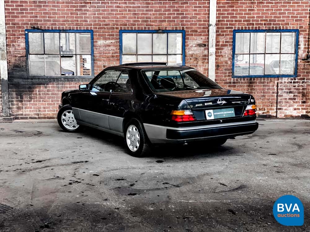 Mercedes-Benz 230 CE 136 PS 1988 -Org. NL-,TH-03-YS.