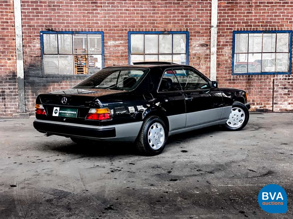 Mercedes-Benz 230 CE 136 PS 1988 -Org. NL-,TH-03-YS.