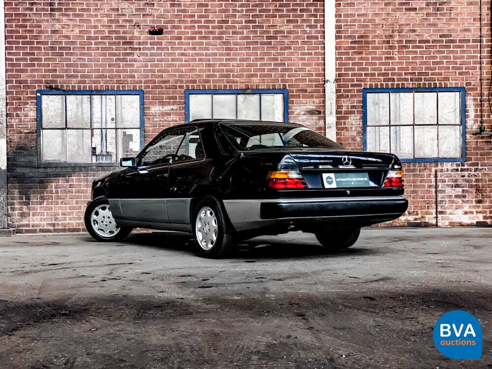 Mercedes-Benz 230 CE 136 PS 1988 -Org. NL-,TH-03-YS.