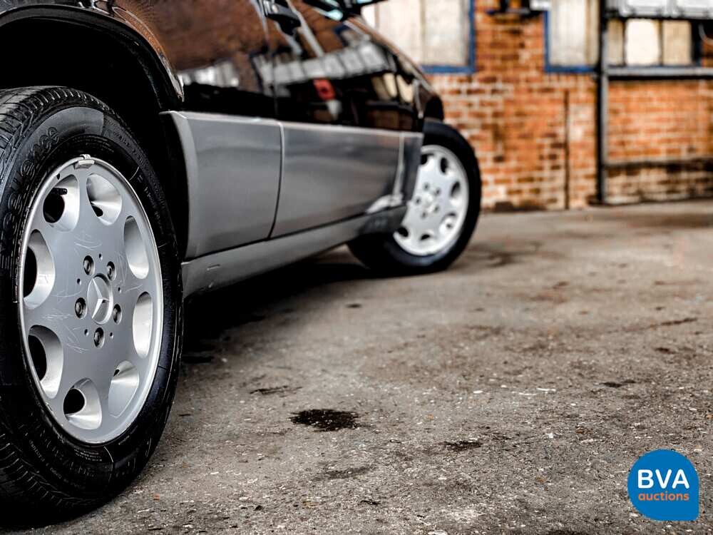 Mercedes-Benz 230 CE 136 PS 1988 -Org. NL-,TH-03-YS.