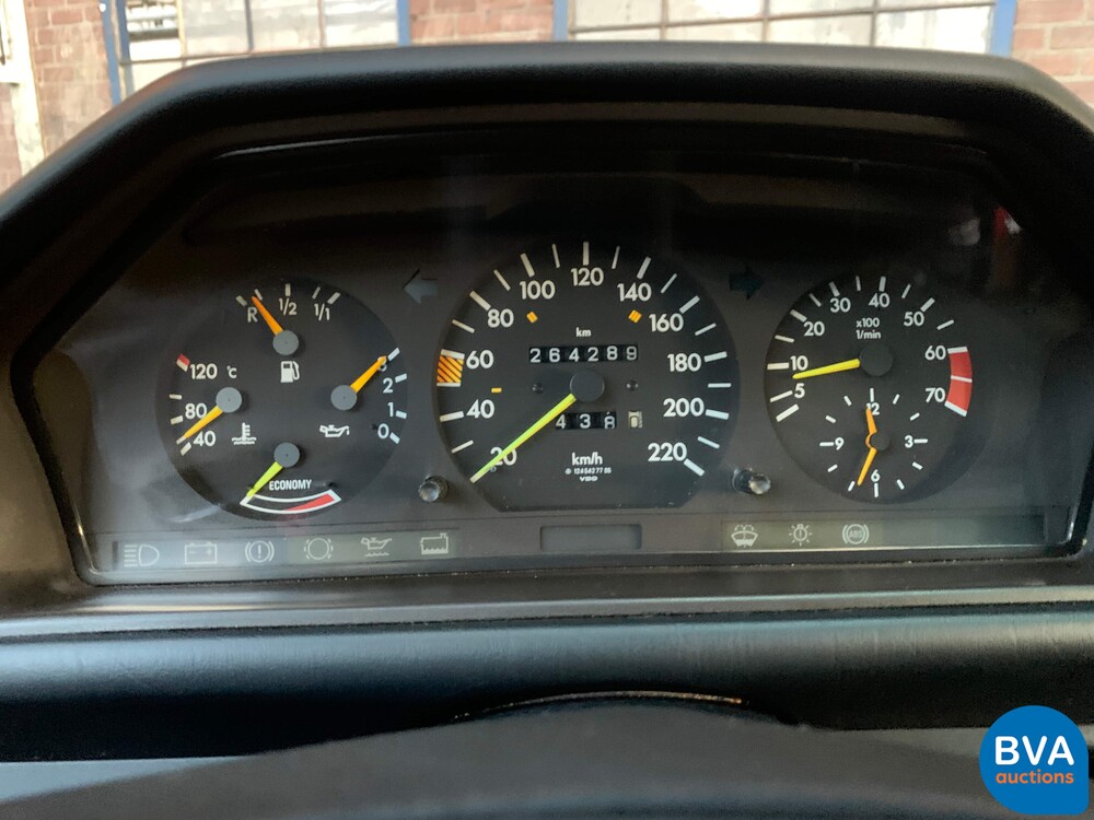 Mercedes-Benz 230 CE 136 PS 1988 -Org. NL-,TH-03-YS.