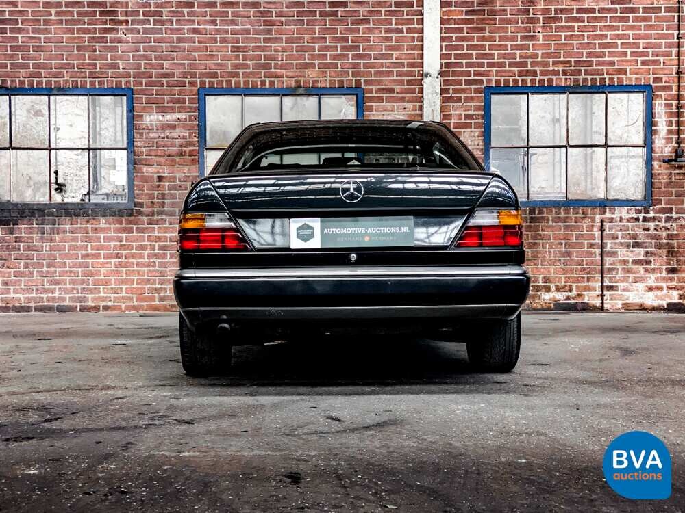 Mercedes-Benz 230 CE 136 PS 1988 -Org. NL-,TH-03-YS.