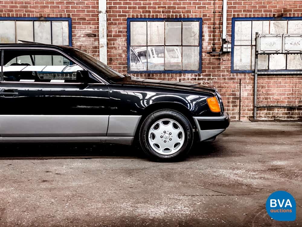 Mercedes-Benz 230 CE 136 PS 1988 -Org. NL-,TH-03-YS.