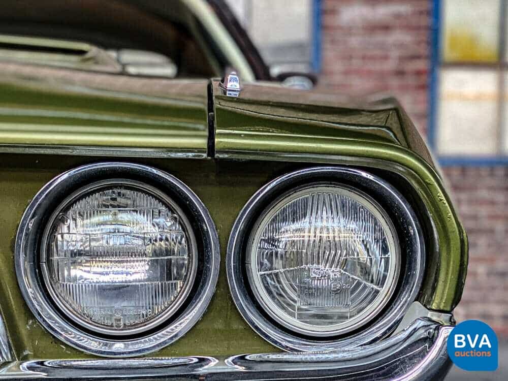 Dodge-Herausforderer 1974 5.2L V8.