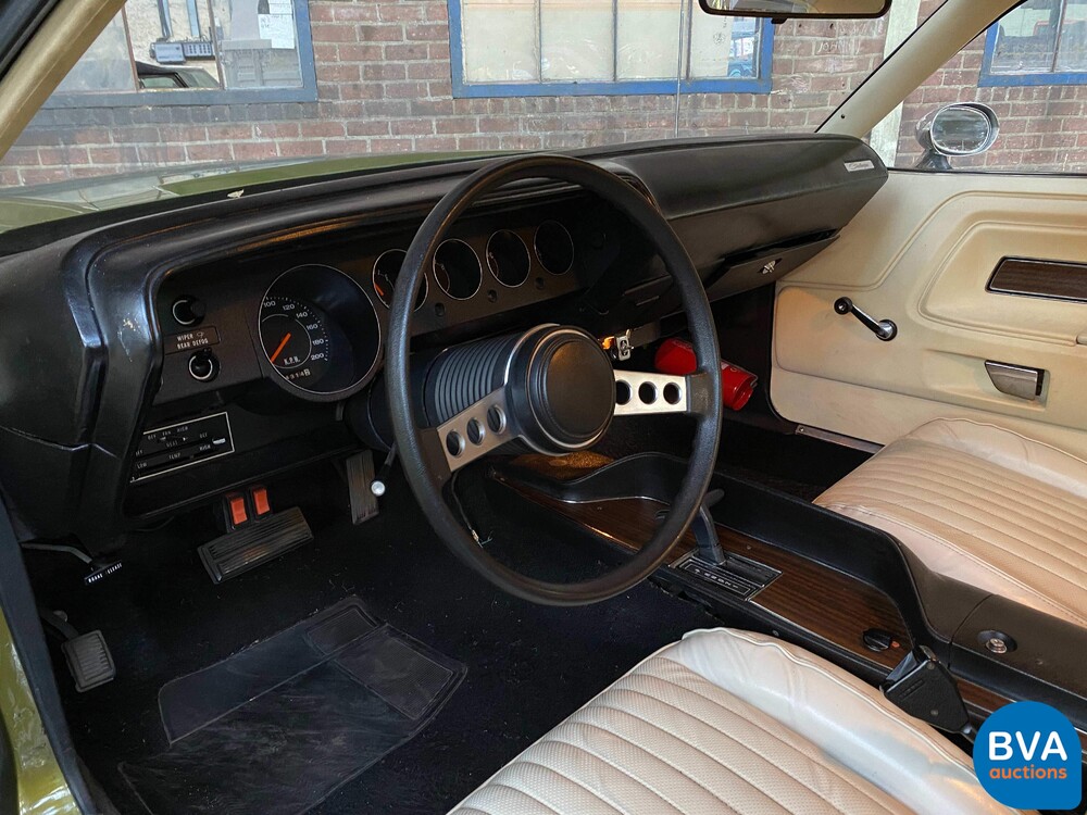 Dodge-Herausforderer 1974 5.2L V8.