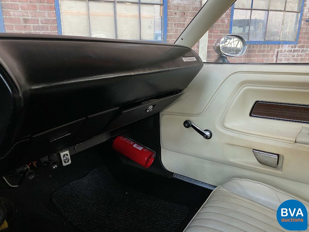 Dodge-Herausforderer 1974 5.2L V8.