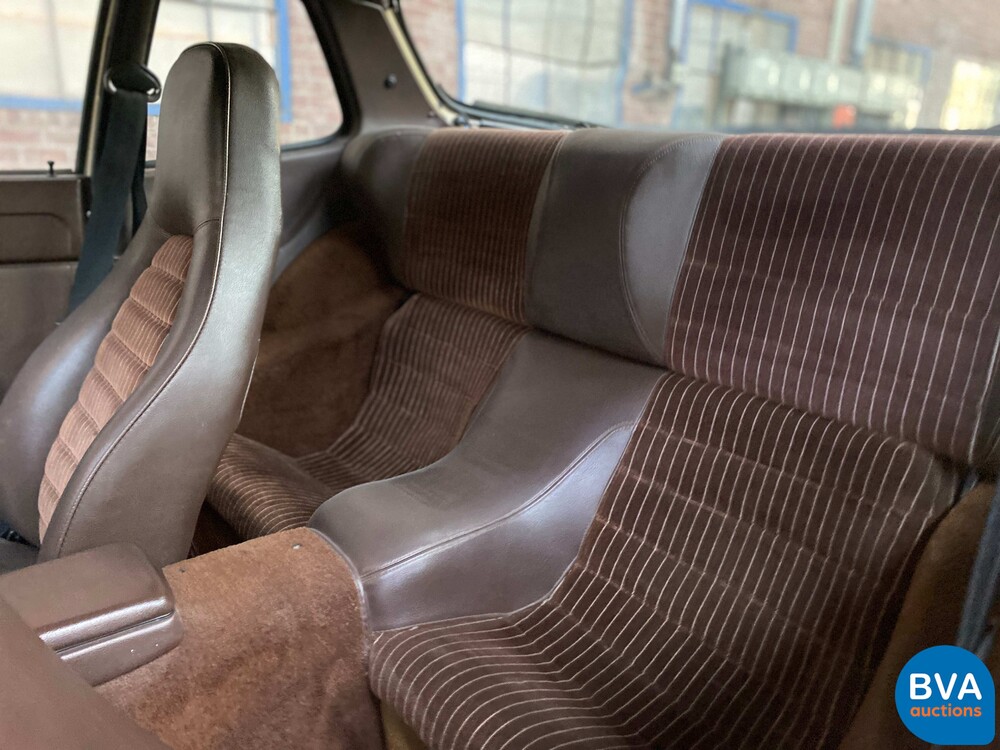 Porsche 944 2.5 Coupe 160 PS 1983, JY-49-XL.