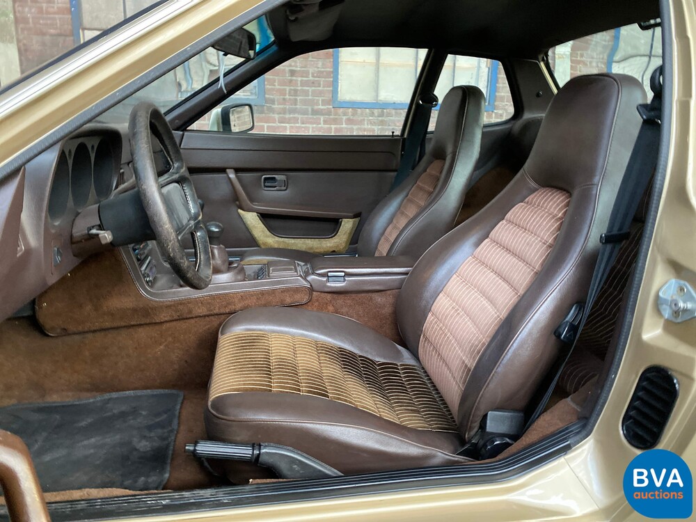 Porsche 944 2.5 Coupe 160 PS 1983, JY-49-XL.