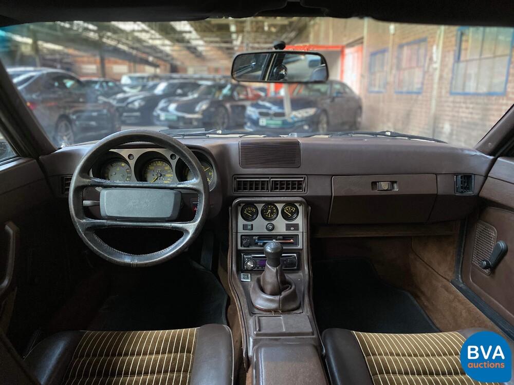 Porsche 944 2.5 Coupe 160 PS 1983, JY-49-XL.