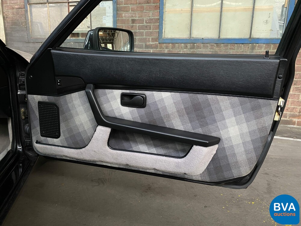 Porsche 944 2.5 Coupe 160PS 1987 -Org. NL-, SP-57-RH.