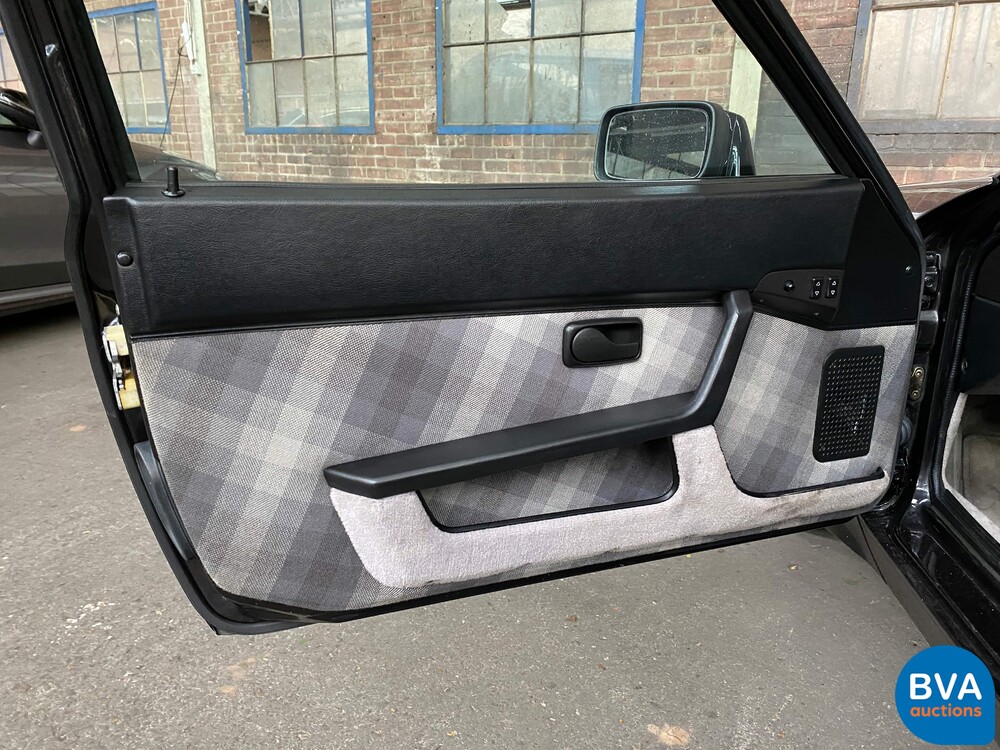 Porsche 944 2.5 Coupe 160PS 1987 -Org. NL-, SP-57-RH.