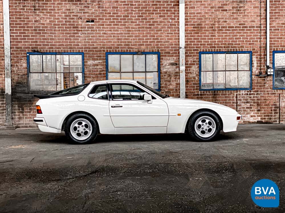 Porsche 944 2.5 Coupe 160PS 1989 -Org. NL-, XD-82-GY.