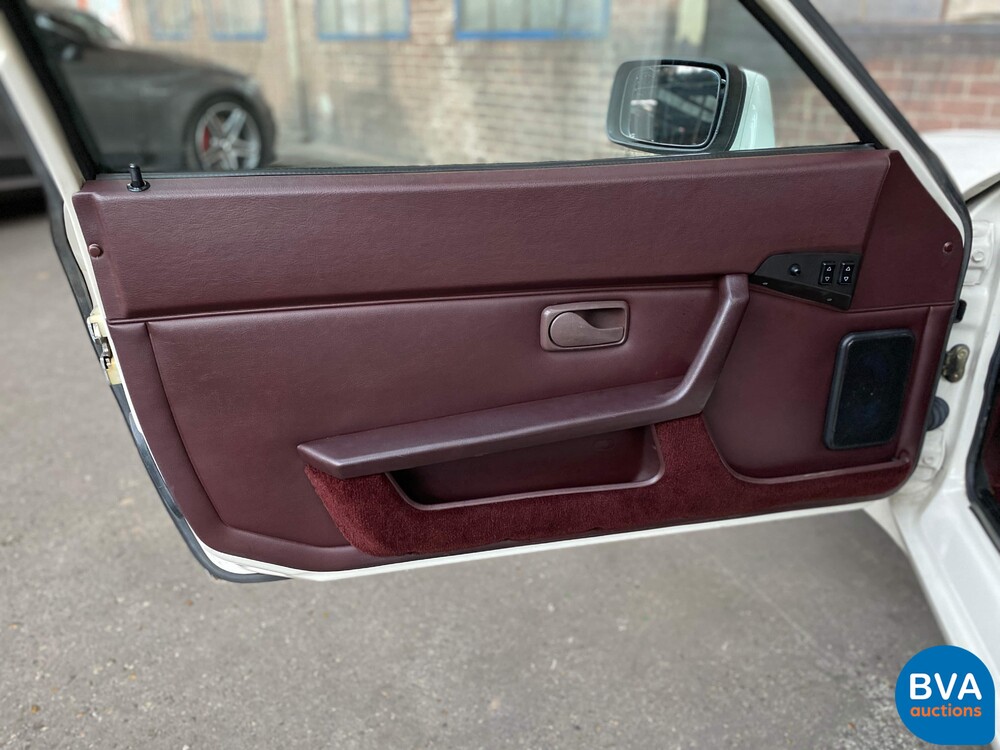 Porsche 944 2.5 Coupe 160PS 1989 -Org. NL-, XD-82-GY.