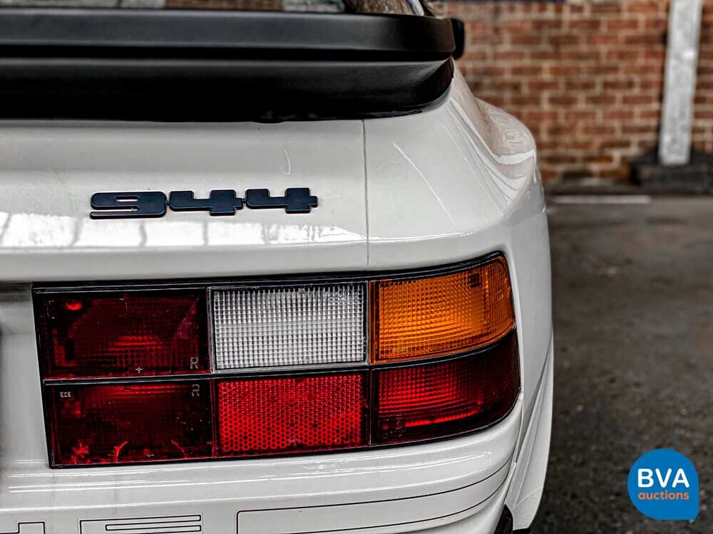 Porsche 944 2.5 Coupe 160PS 1989 -Org. NL-, XD-82-GY.