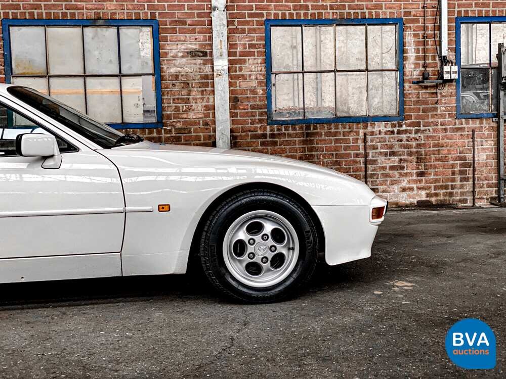 Porsche 944 2.5 Coupe 160PS 1989 -Org. NL-, XD-82-GY.