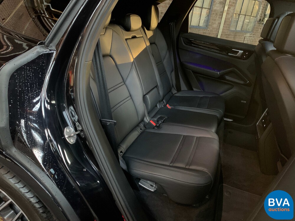 Porsche Cayenne S SportChrono 2.9 V6 441 PS 2018 Org.-Nr. NL-NW-MODELL, RT-808-G.