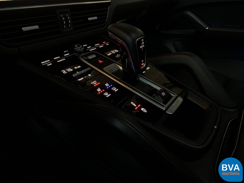 Porsche Cayenne S SportChrono 2.9 V6 441 PS 2018 Org.-Nr. NL-NW-MODELL, RT-808-G.