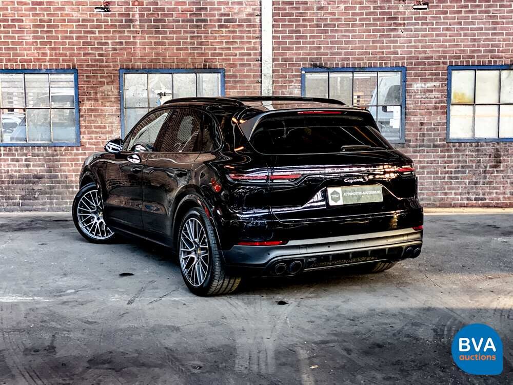 Porsche Cayenne S SportChrono 2.9 V6 441 PS 2018 Org.-Nr. NL-NW-MODELL, RT-808-G.