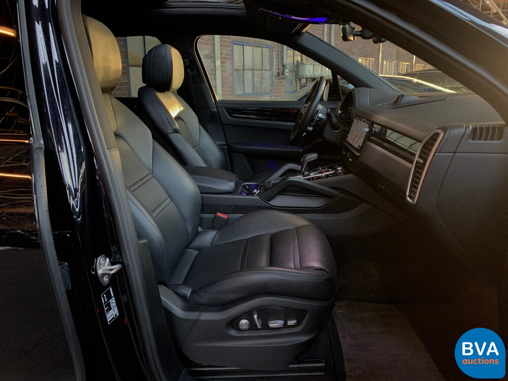 Porsche Cayenne S SportChrono 2.9 V6 441 PS 2018 Org.-Nr. NL-NW-MODELL, RT-808-G.