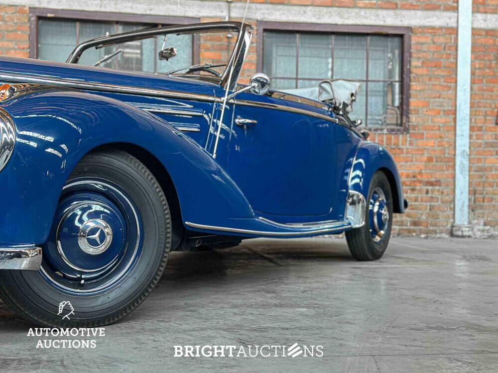 Mercedes-Benz 220 A Cabriolet W187 1951, DR-27-11