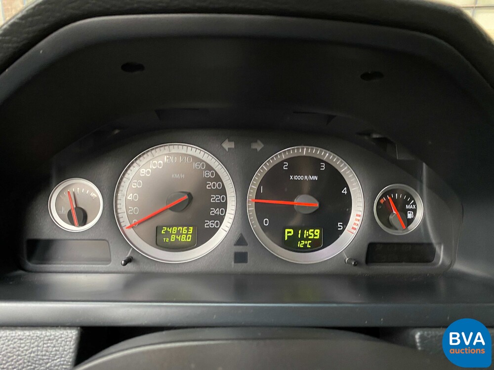 Volvo XC90 2.4 D5 Limited Edition 7-persoons 200pk 2011 -Org NL-, 46-SJJ-8