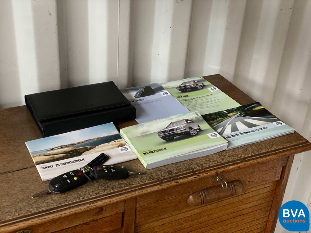 Volvo XC90 2.4 D5 Limited Edition 7-persoons 200pk 2011 -Org NL-, 46-SJJ-8