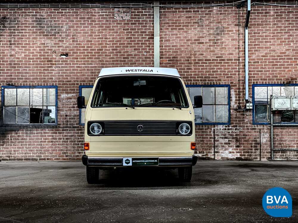 Volkswagen T3 Westfalia Camper Transporter 1982, J-680-JT.