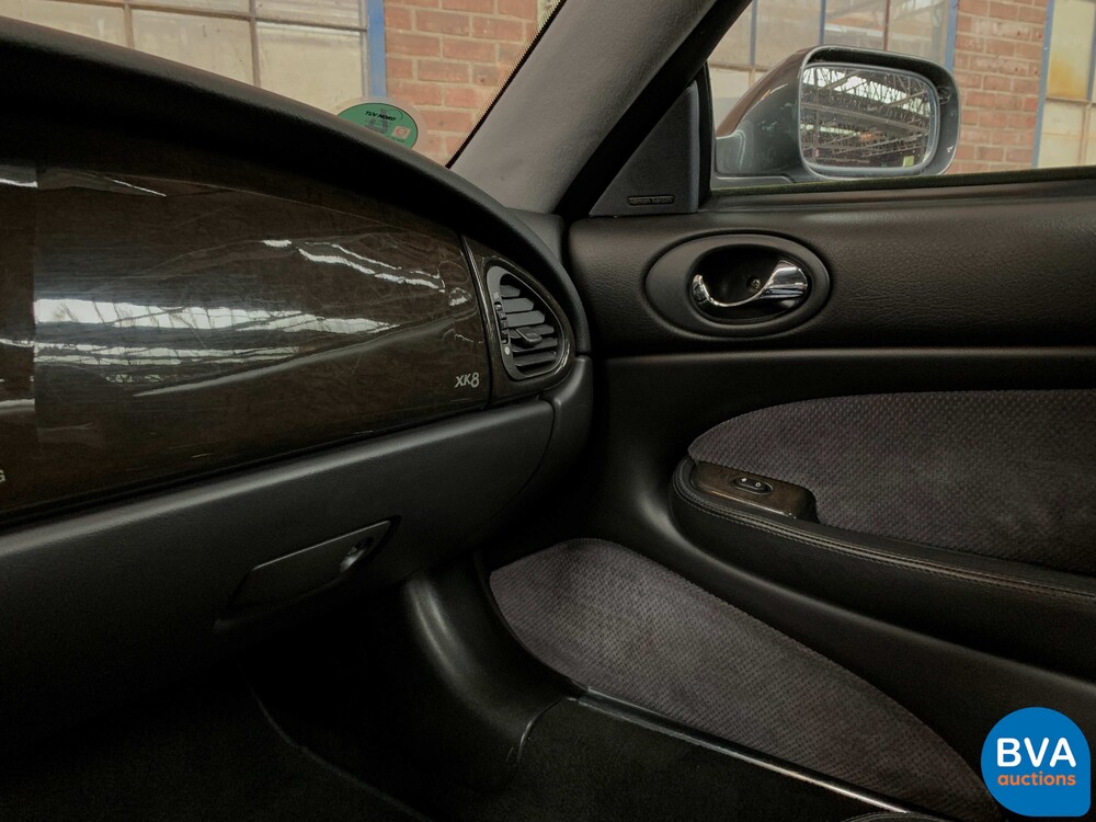 Jaguar XK8 4.0 V8 Coupé 294pk 1997, 29-HK-KP