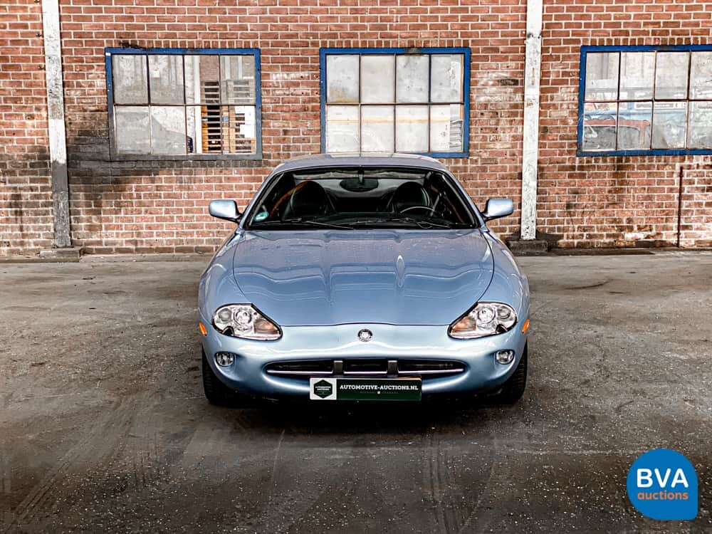 Jaguar XK8 4.0 V8 Coupé 294pk 1997, 29-HK-KP