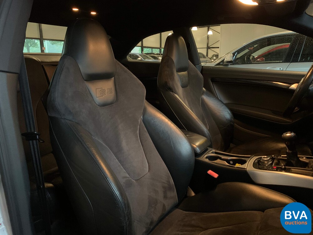 Audi S5 Coupé 4.2 FSI V8 Quattro 354pk 2007 Handgeschakeld, SZ-066-P