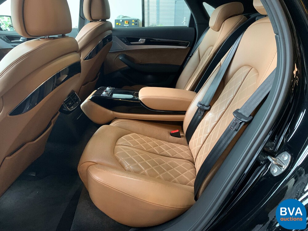 Audi A8 3.0 TDI Quattro 262pk 2017 -Org NL- FACELIFT, NV-472-X